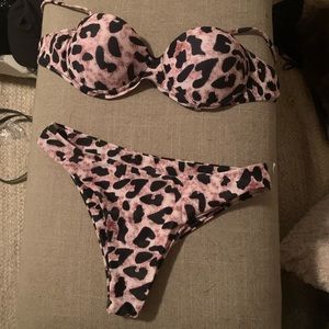 Leapored bikini